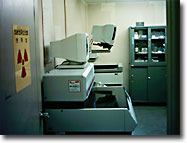 電子顕微鏡研究施設
